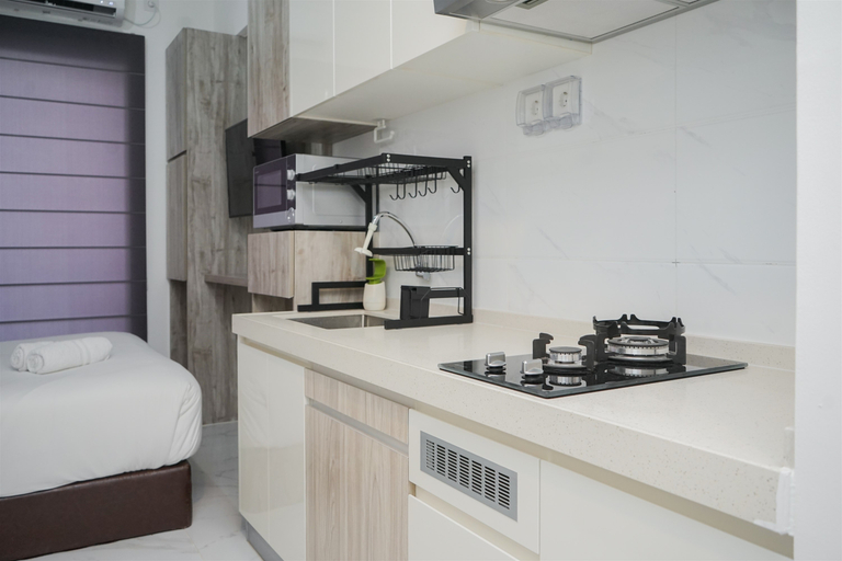 Others 5, Cozy Design and Strategic Studio at Sky House BSD Apartment By Travelio, Tangerang