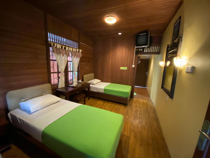 Bedroom 24