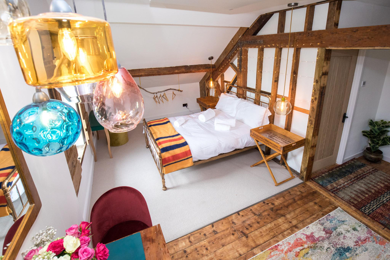 Bedroom 5, James’ Place @ Brynawel, Merthyr Tydfil