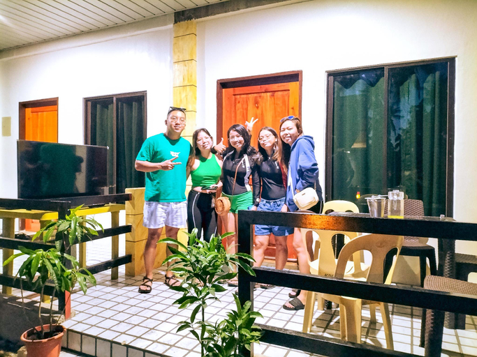 Food & Drinks 4, CoCo Ville Guest House (room2 for 2pax), Alegria
