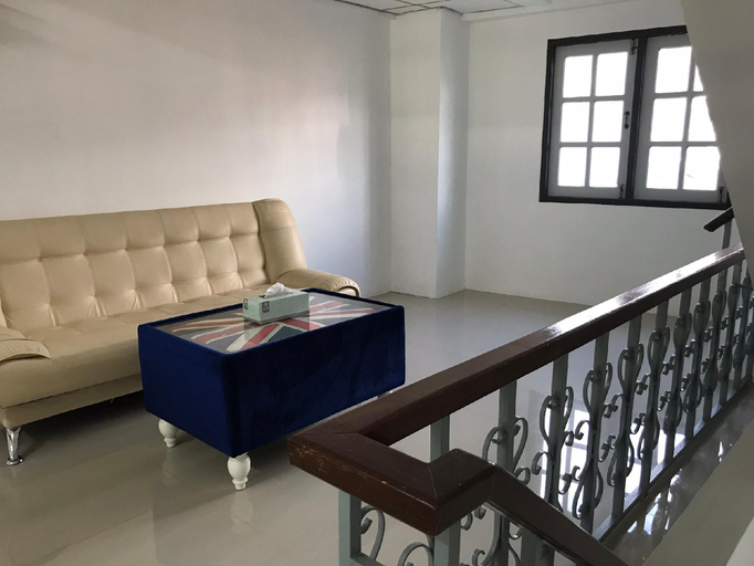 Others 3, a big house, near Samet ferry pier, Muang Rayong