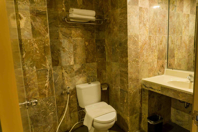 Bathroom 4, Ayola Sentosa Palembang, Palembang