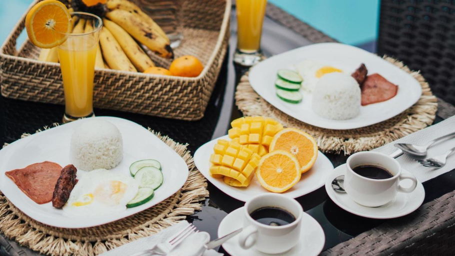 Food & Drinks 4, Siman Panglao, Panglao