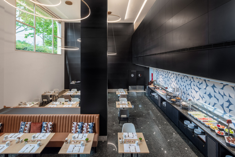 Food & Drinks 5, Eurostars Gran Madrid, Madrid