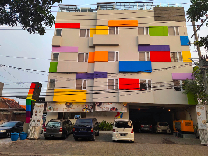 Exterior & Views 26