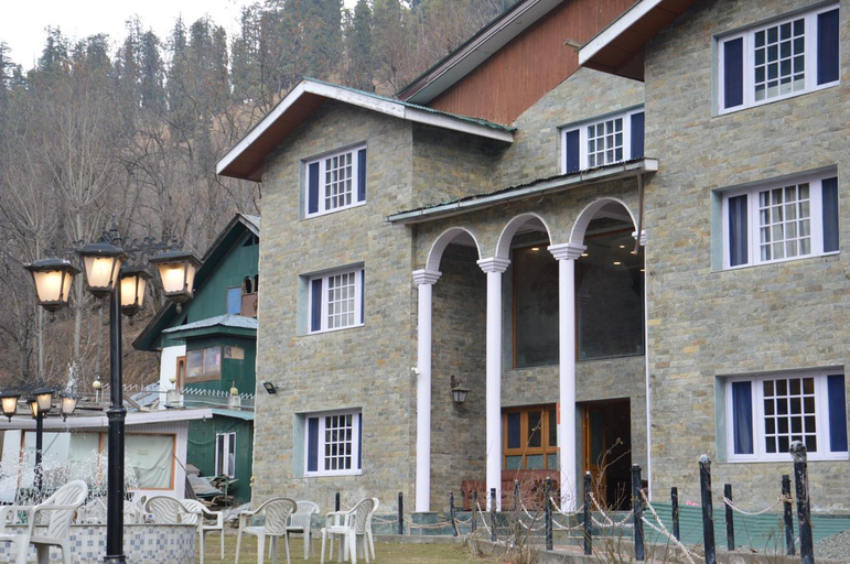 Others 4, Hotel Outlook, Anantnag
