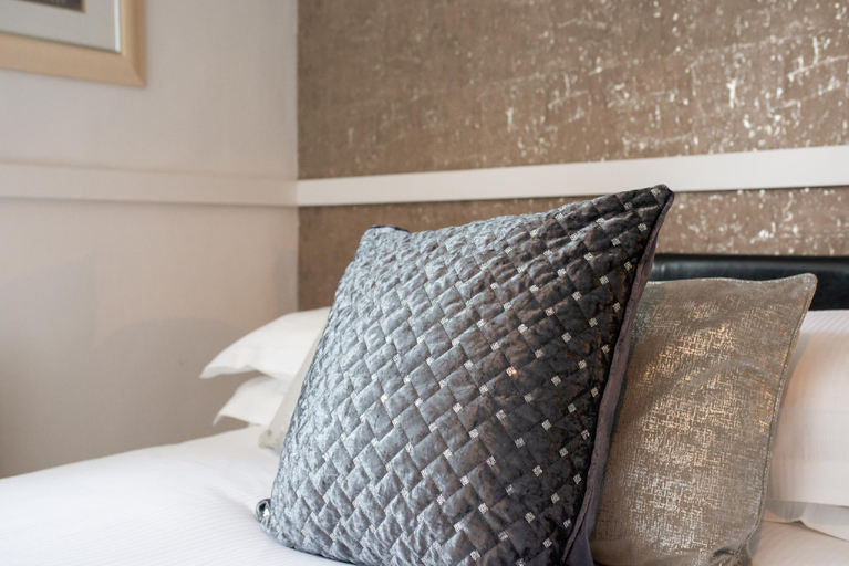Bedroom 2, The Cheney Arms, Leicestershire