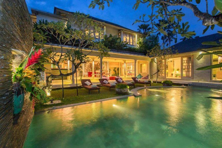 Two BDR Villa with Private Pool in Seminyak, Badung