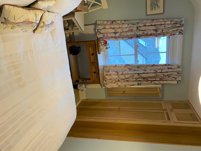 Others 4, Gretenham B&B, Dorset
