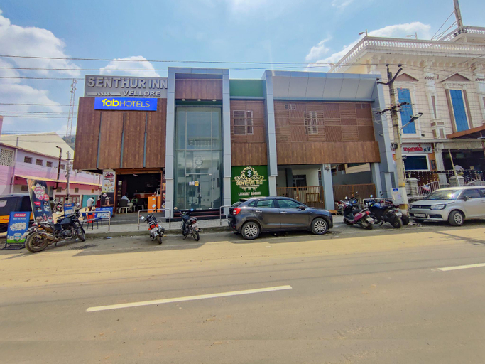 FabHotel Senthur Inn, Vellore
