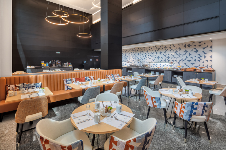 Food & Drinks 5, Eurostars Gran Madrid, Madrid