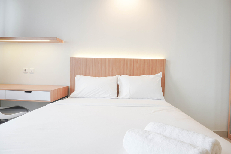 Nice and Minimalist Studio at Evenciio Margonda Apartment By Travelio, Depok