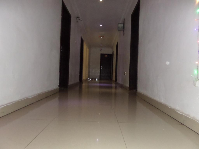 Others 4, BEN AUTO guest house, Ikeja