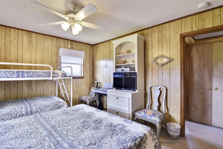 Bedroom 2, Harry's Hideaway, Galveston
