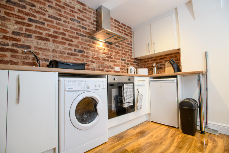 Others 3, Tavmar Apartments, Lincolnshire