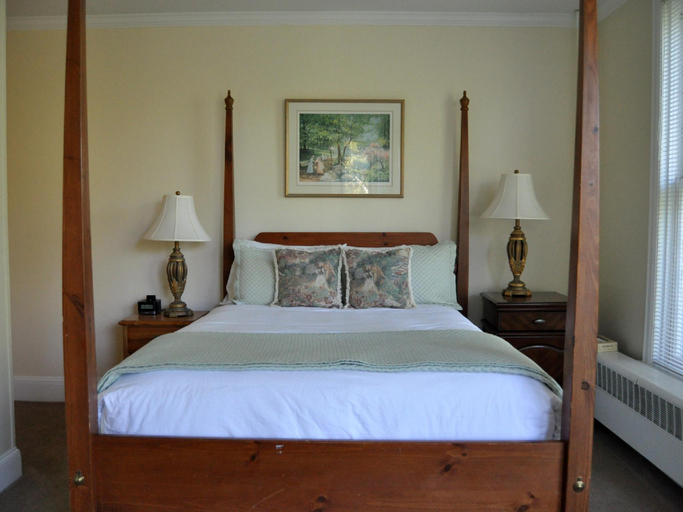 Bedroom 3, Anne's Washington Inn, Saratoga