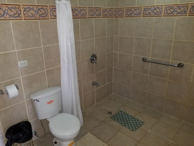 Bathroom 3, Hotel Monte Campana Heredia, Barva