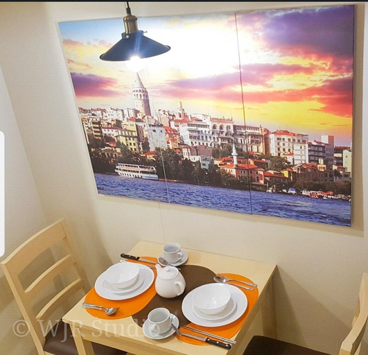Others 3, Centropolis King Bed Deluxe Suite- Free Parking!, Muntinlupa