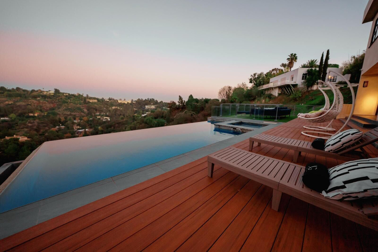 Sport & Beauty 1, Villa Contessa, Los Angeles