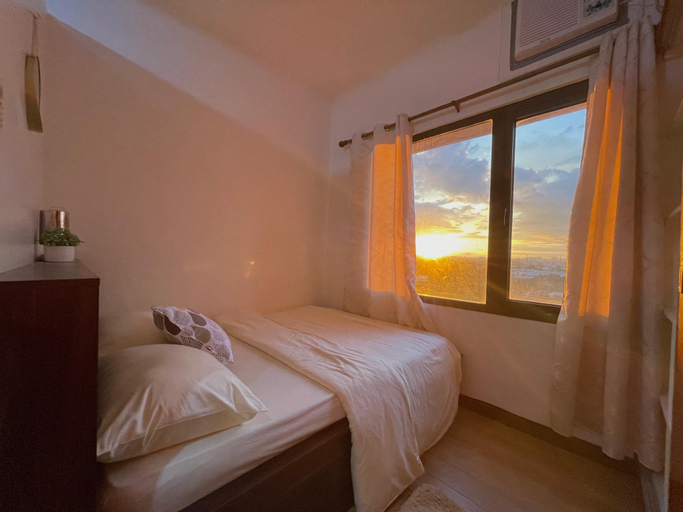 Bedroom 3, Althea’s Cozy Room (Good for 1 - 2 Pax Only), Las Piñas
