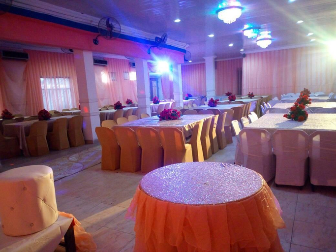 Others 3, BEN AUTO guest house, Ikeja