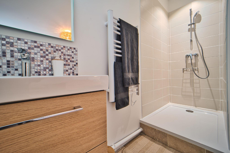 Bathroom 3, La Cabane du Boumian, Bouches-du-Rhône