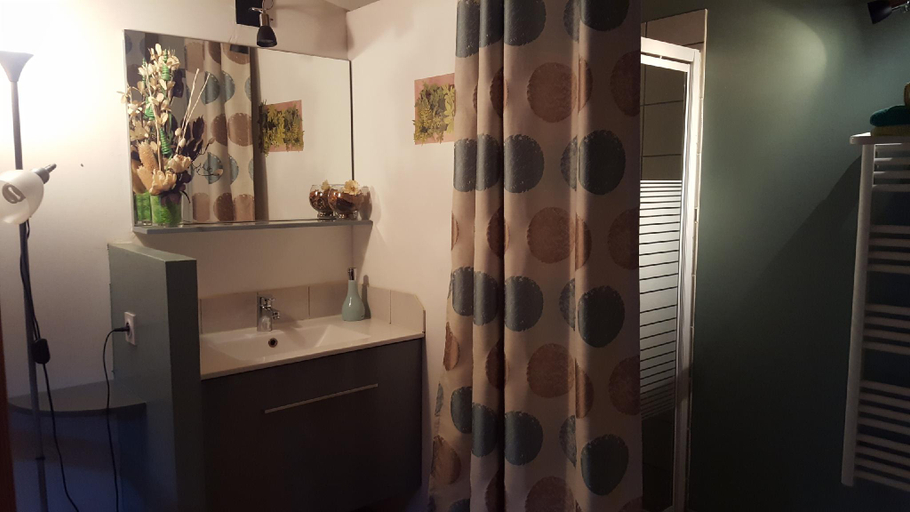 Bathroom 4, Le Jardin des Gorges, Aude