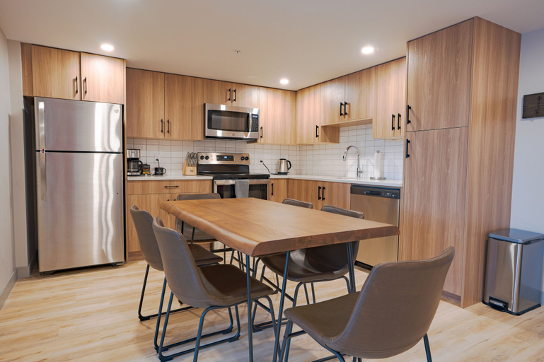 Others 5, Basecamp Suites Banff, Division No. 15