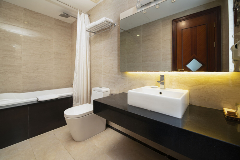 Bathroom 4, Hanoi Larosa Hotel, Đống Đa