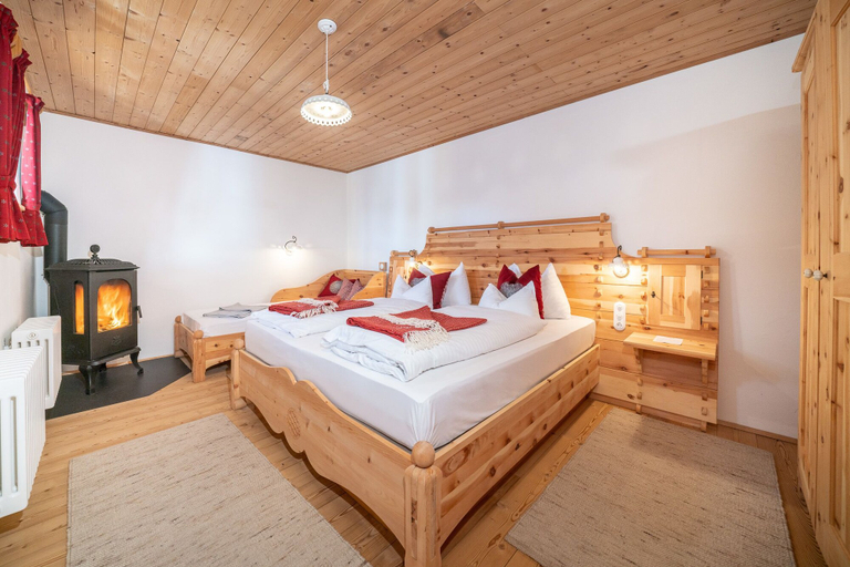 Bedroom 3, Almdorf Seinerzeit, Feldkirchen