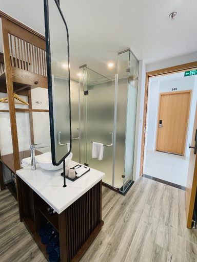 Bathroom 4, The Light Hotel Halong, Hạ Long