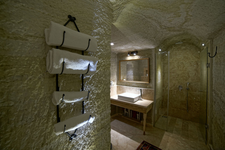 Bathroom 5, Panoramic Cave Hotel, Nevşehir