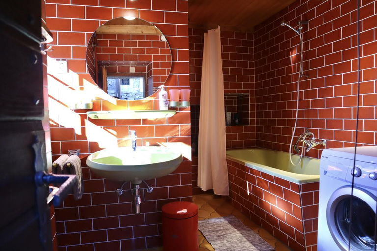 Bathroom, Casa Bruja, Locarno