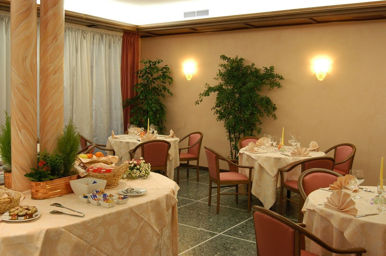 Food & Drinks 4, Albergo Ristorante Flora, Treviso