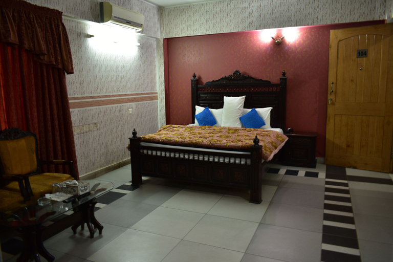 Bedroom 3, Continental Guest House, Zhob