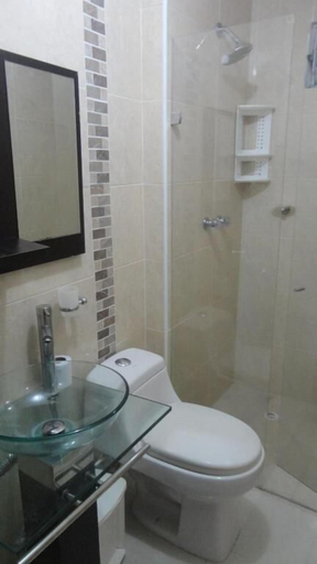 Bathroom, Emdoralahouse, Santiago de Cali
