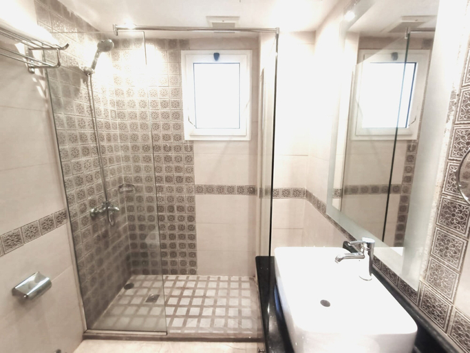 Bathroom 5, Quiet hotel, Jeddah
