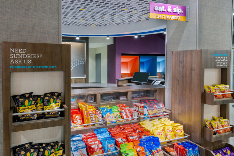 Food & Drinks 5, Tru by Hilton Spartanburg, Spartanburg