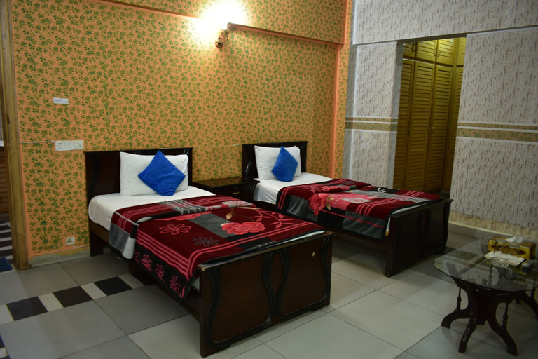Bedroom 5, Continental Guest House, Zhob