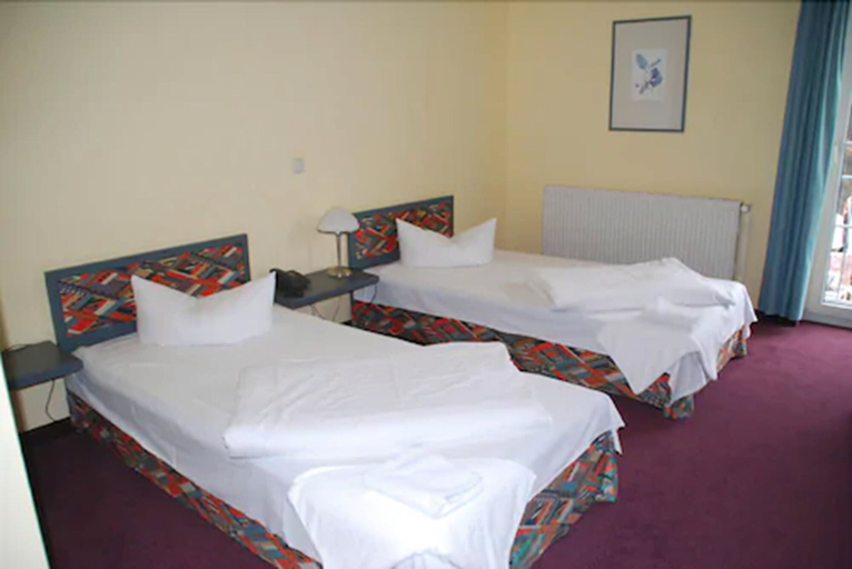 Bedroom 3, Hotel Lindenberger Hof, Barnim