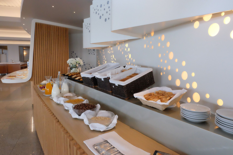 Food & Drinks 6