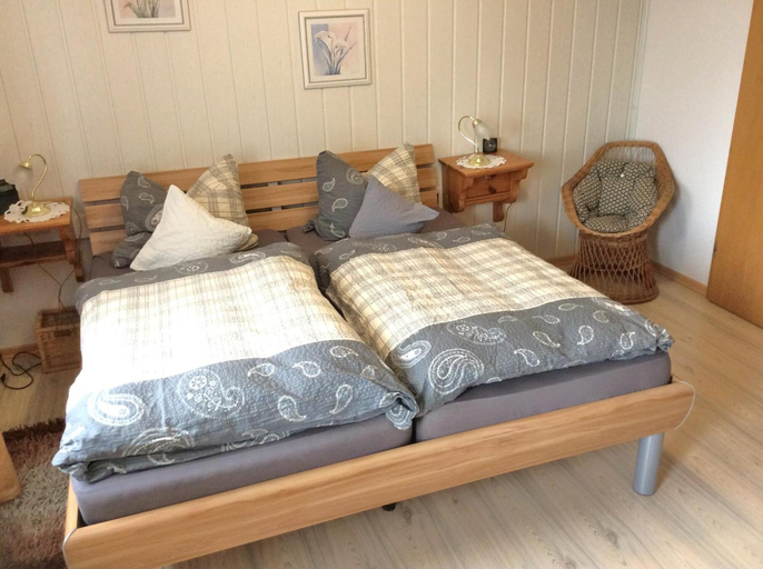 Bedroom 2, Gästehaus Tepel, Hochsauerlandkreis