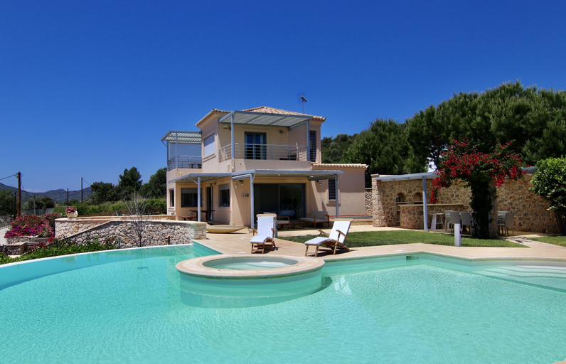 Sport & Beauty 5, Grand Bleu Apartments & Villas, Peloponnese