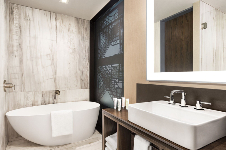 Bedroom 4, Le Meridien New York, Fifth Avenue, New York