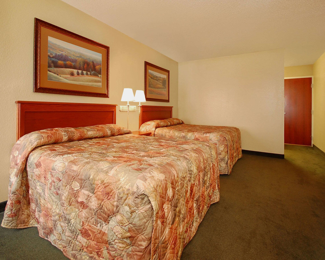 Bedroom 3, Econo Lodge Inn & Suites Kearney South, Buffalo