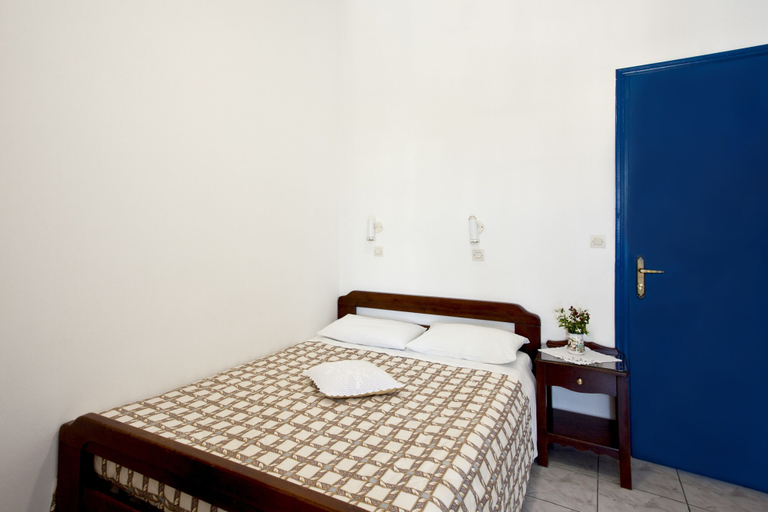 Bedroom 4, Ancient Thera Studios, South Aegean