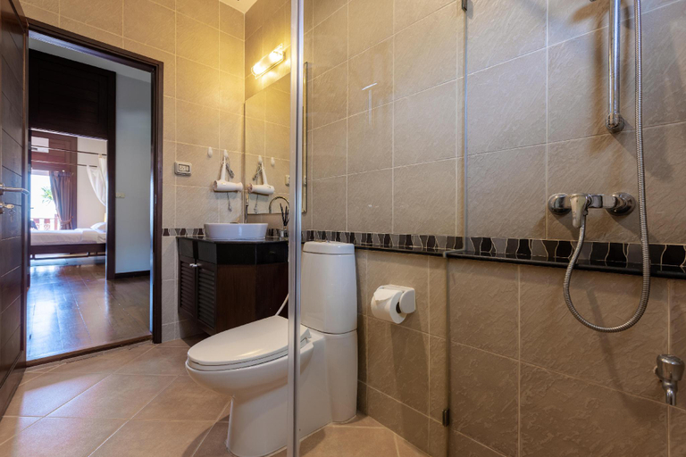 Bathroom 4, Five Bedroom Pool Villa Close To Town (H5), Hua Hin