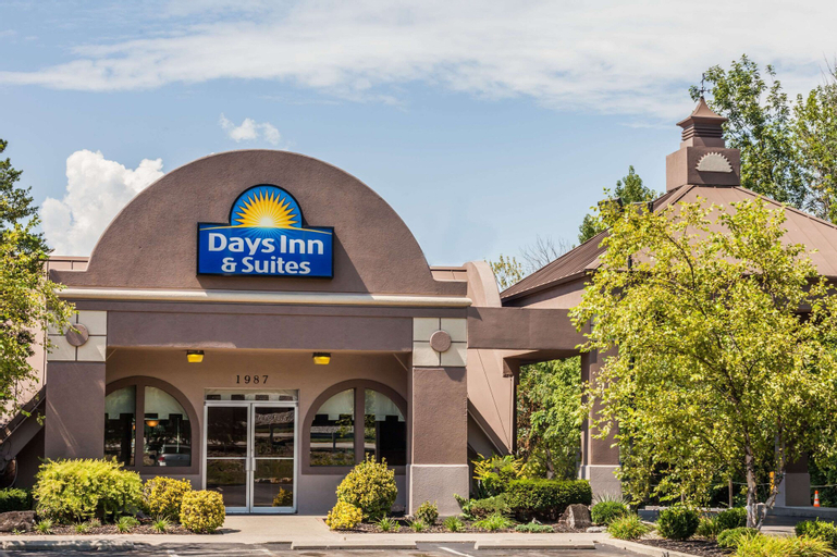 Days Inn & Suites by Wyndham Lexington, Fayette