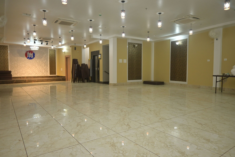 Others 5, Hotel Maa International, Alipurduar