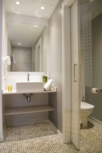 Bathroom 5, ALEGRIA Maripins, Barcelona